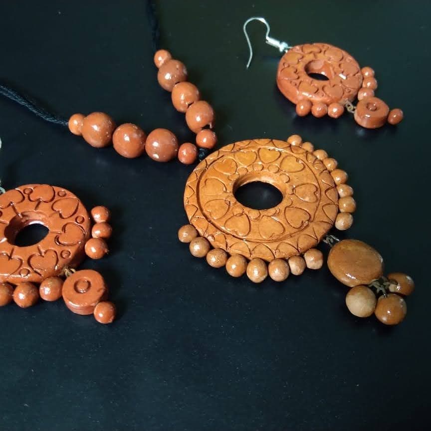 Heart filigree terracotta pendant necklace set with earrings